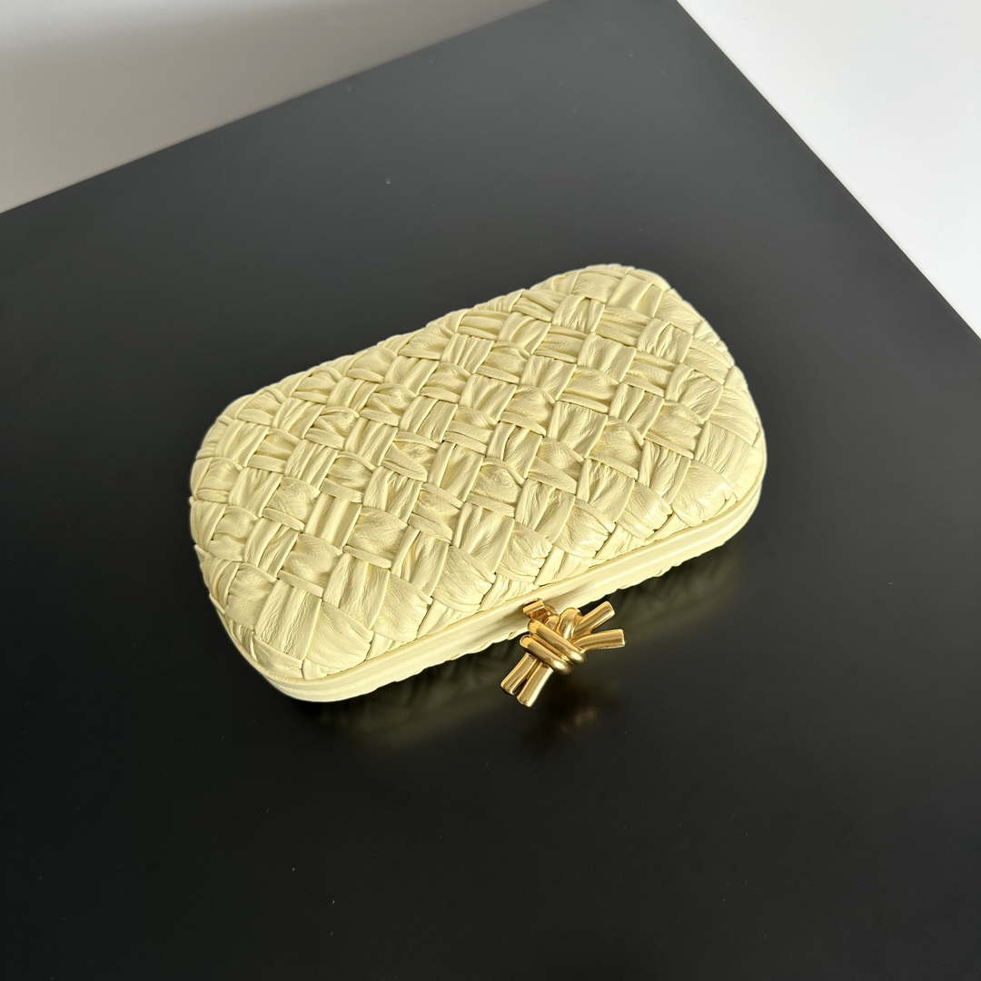Bottega Veneta BV 717622 Knot BV10091