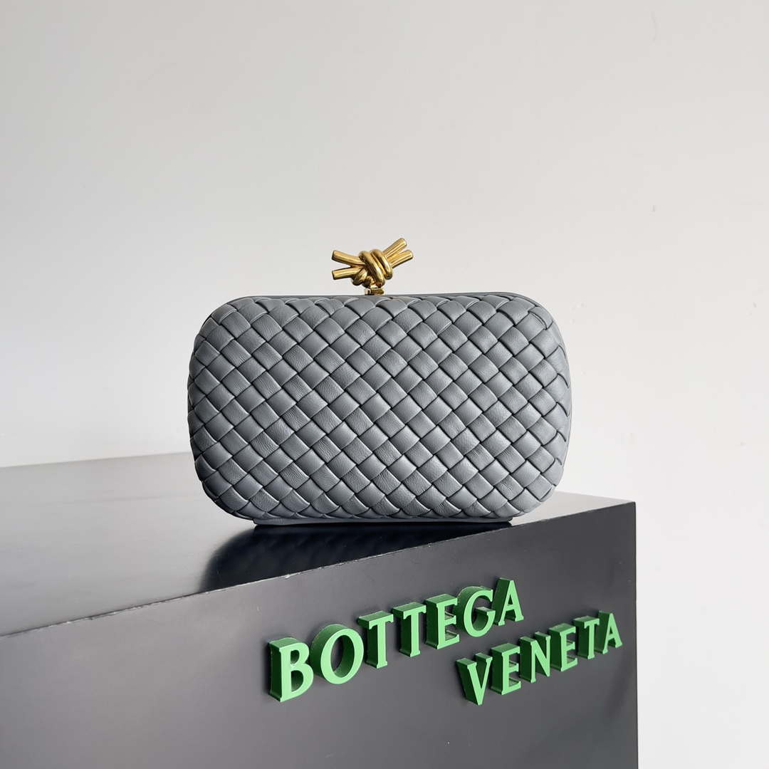 Bottega Veneta BV 717622 Knot BV10094