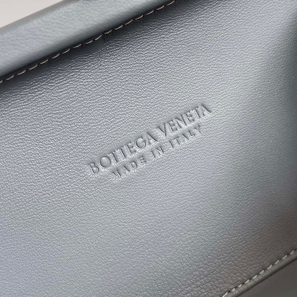 Bottega Veneta BV 717622 Knot BV10094