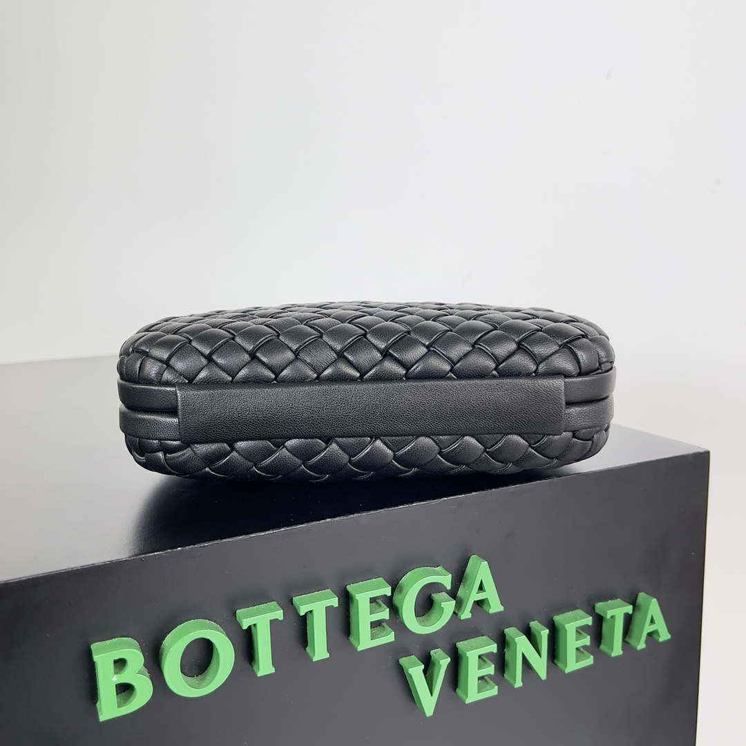 Bottega Veneta BV 717622 Knot BV10097