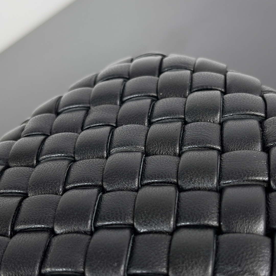 Bottega Veneta BV 717622 Knot BV10097
