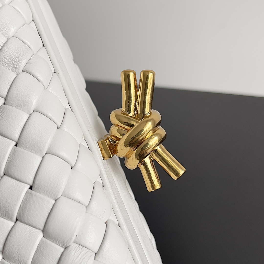 Bottega Veneta BV 717622 Knot BV10098