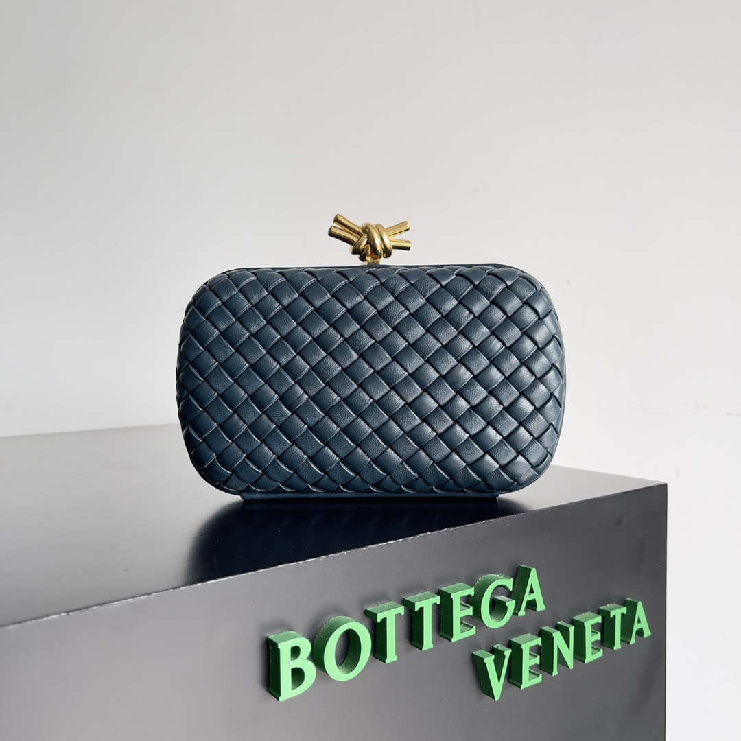 Bottega Veneta BV 717622 Knot BV10099 - Default Title - View 1