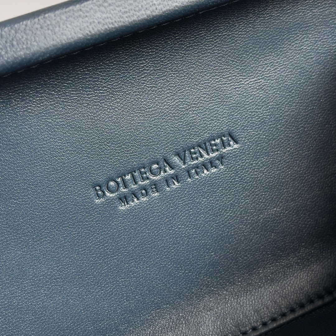 Bottega Veneta BV 717622 Knot BV10099