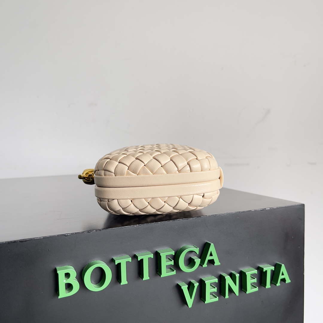 Bottega Veneta BV 717622 Knot BV10100