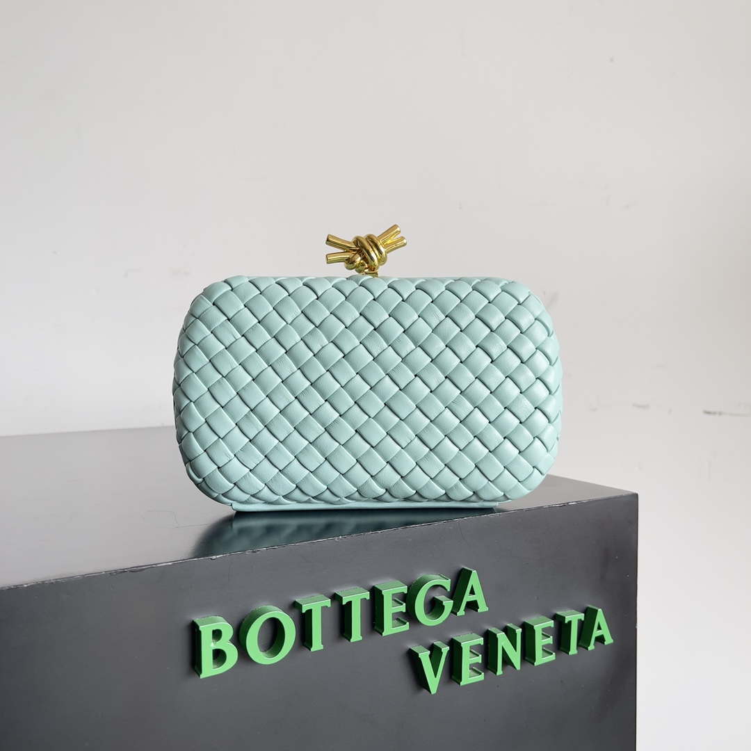 Bottega Veneta BV 717622 Knot BV10101