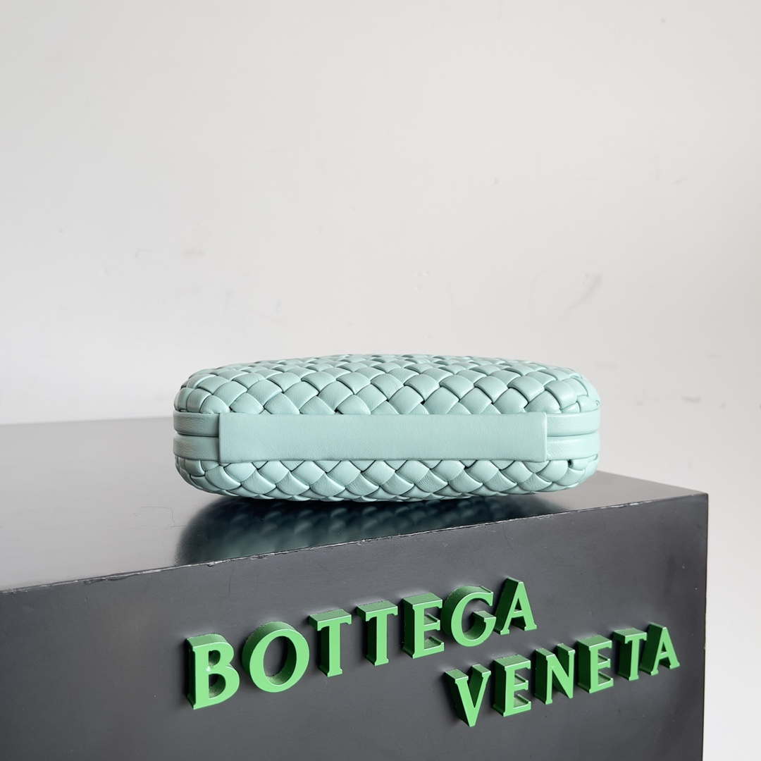 Bottega Veneta BV 717622 Knot BV10101