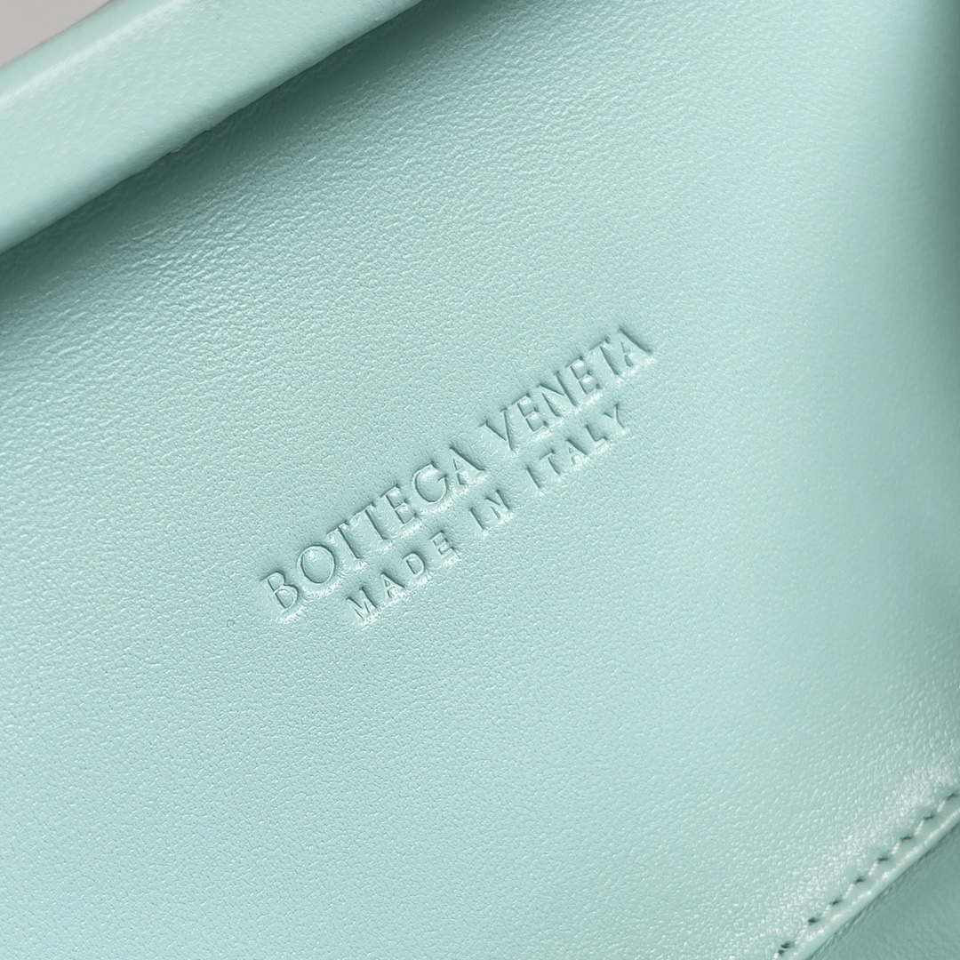 Bottega Veneta BV 717622 Knot BV10101