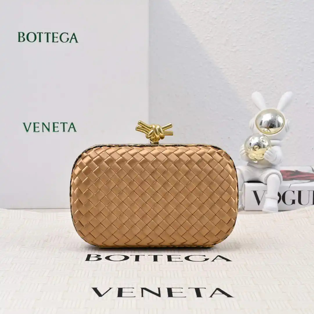Bottega Veneta BV 717622V01D12929 Knot BV10120
