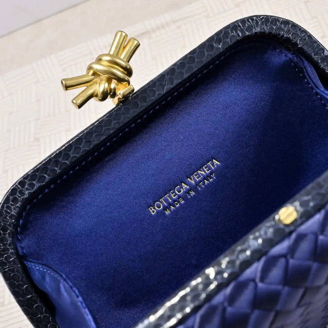 Bottega Veneta BV 717622V01D12929 Knot BV10124