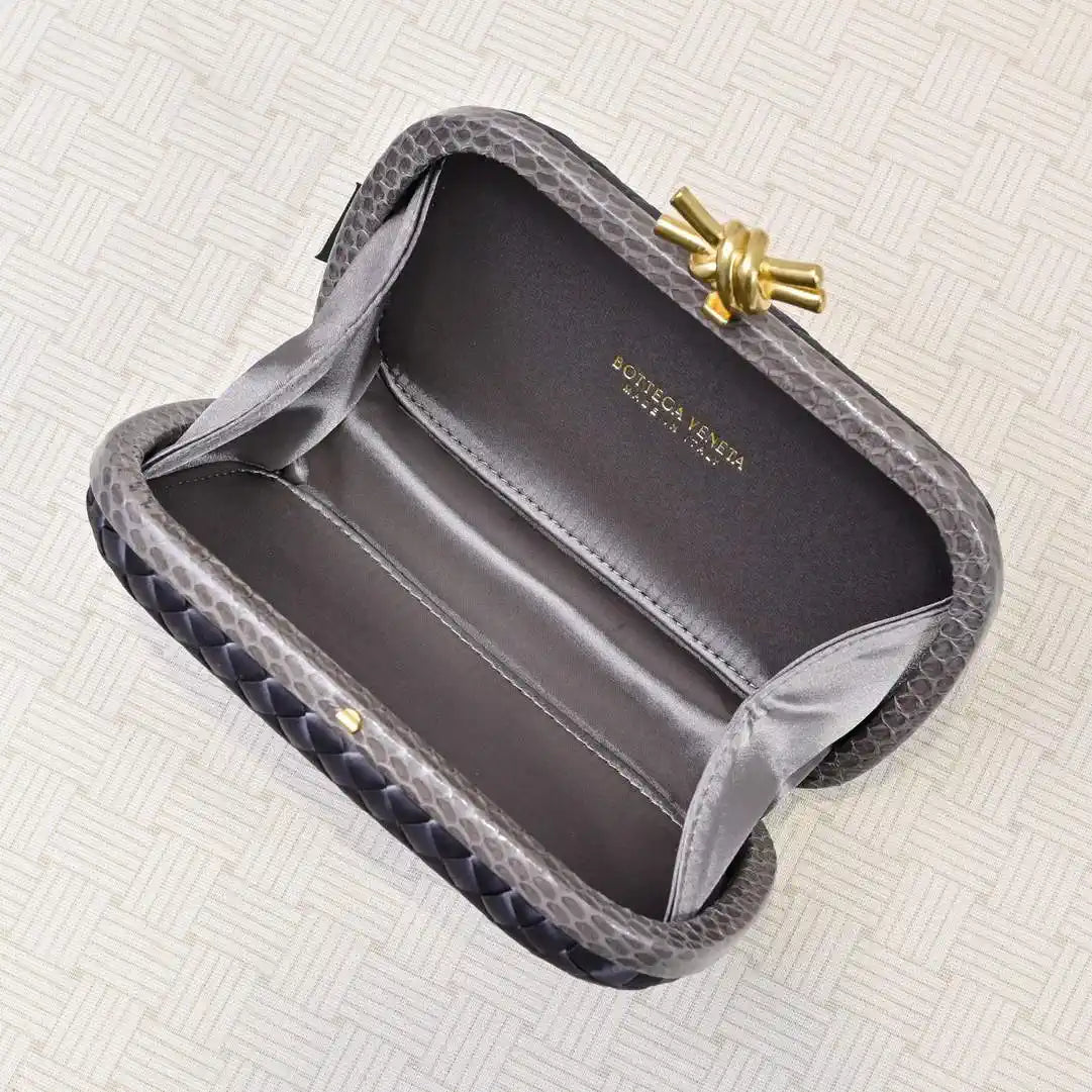 Bottega Veneta BV 717622V01D12929 Knot BV10126