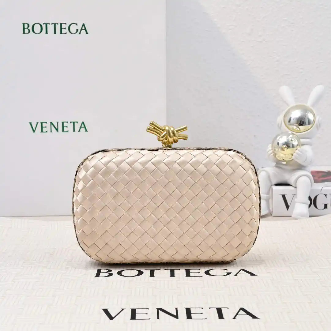 Bottega Veneta BV 717622V01D12929 Knot BV10132