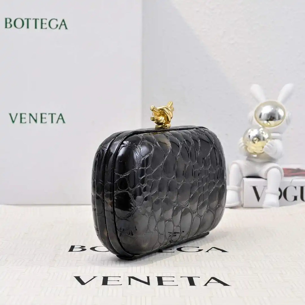 Bottega Veneta BV 717622V01D12929 Knot Pearlescent crocodile pattern BV10140