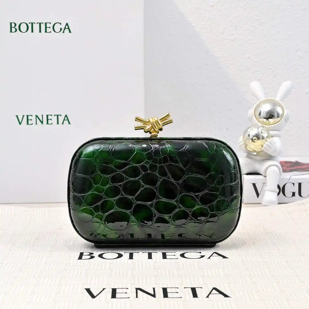 Bottega Veneta BV 717622V01D12929 Knot Pearlescent crocodile pattern BV10141
