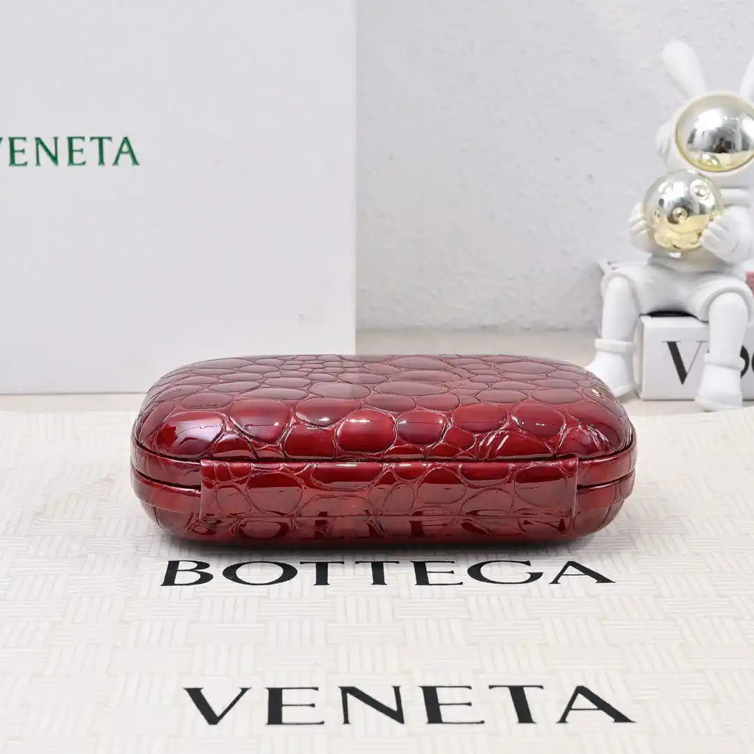 Bottega Veneta BV 717622V01D12929 Knot Pearlescent crocodile pattern BV10143
