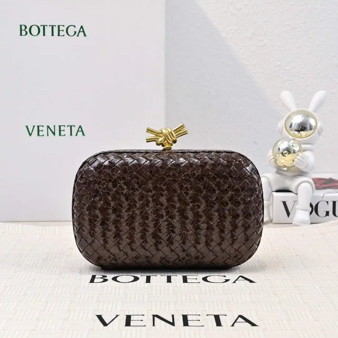 Bottega Veneta BV 717622V01D12929 Knot Snakeskin BV10135