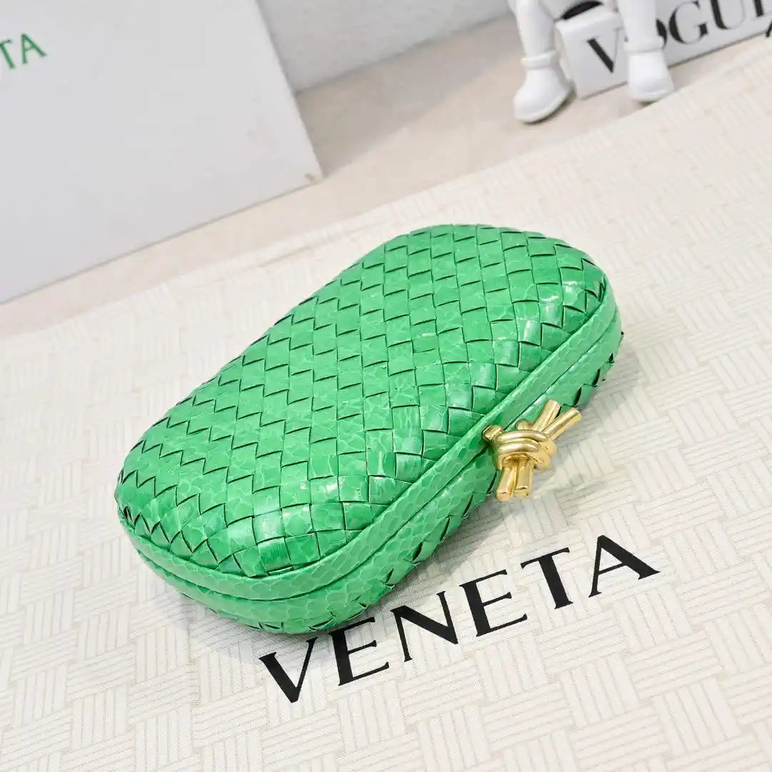 Bottega Veneta BV 717622V01D12929 Knot Snakeskin BV10136