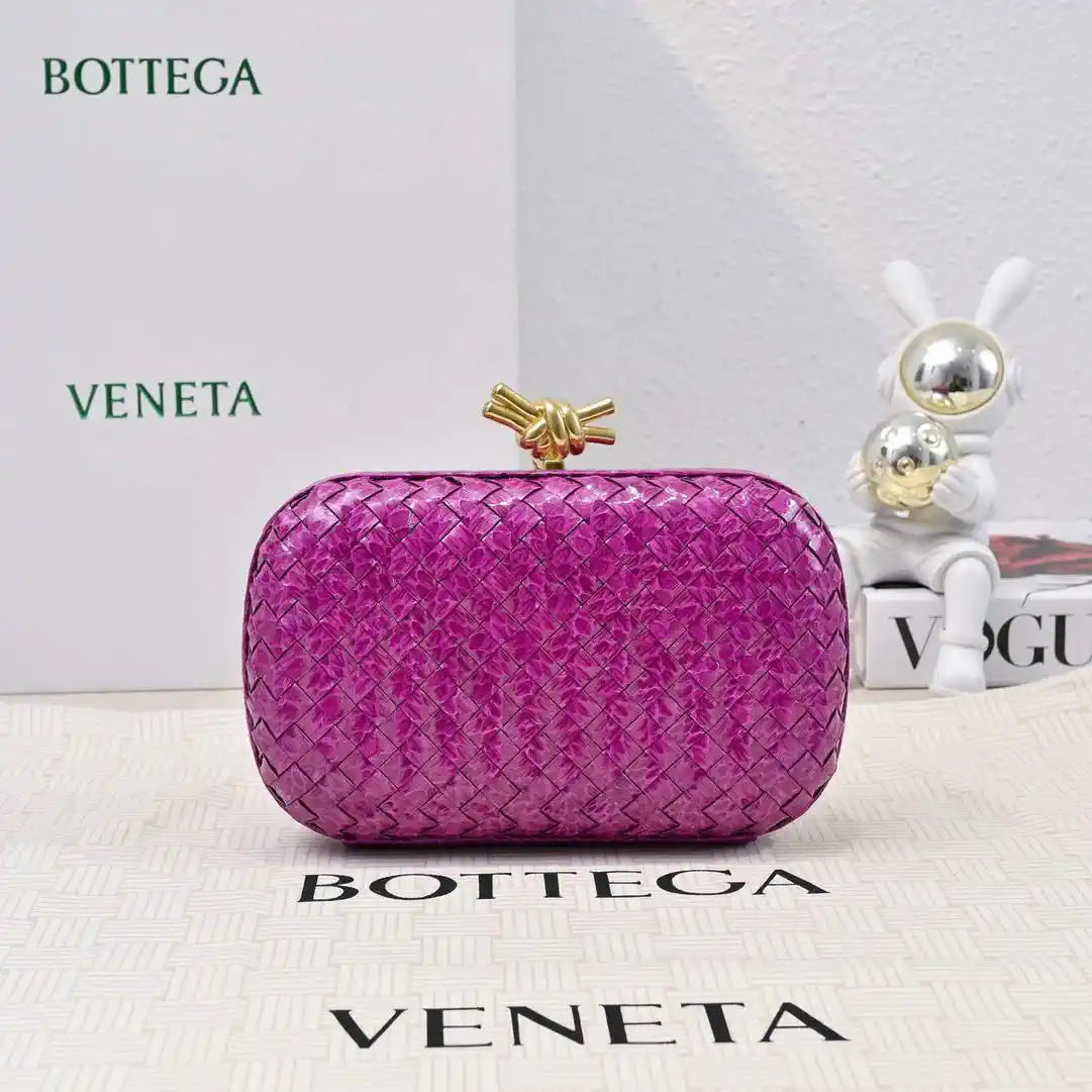 Bottega Veneta BV 717622V01D12929 Knot Snakeskin BV10137