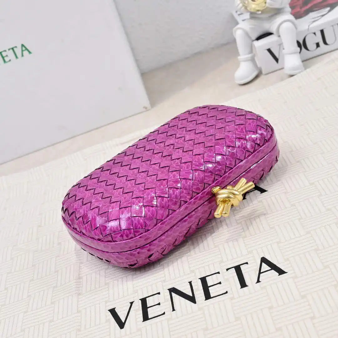 Bottega Veneta BV 717622V01D12929 Knot Snakeskin BV10137