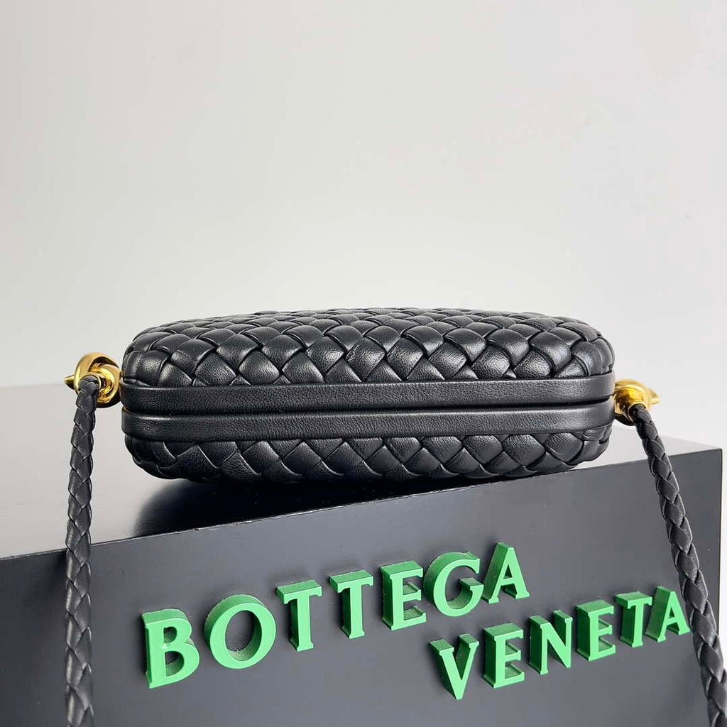 Bottega Veneta BV 717623 Knot Small Handbag With Strap BV10112