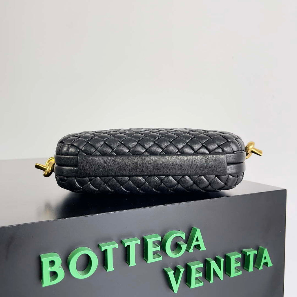Bottega Veneta BV 717623 Knot Small Handbag With Strap BV10112