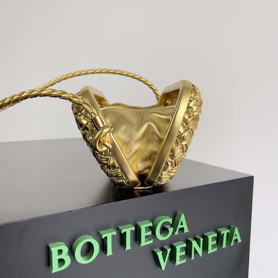 Bottega Veneta BV 717623 Knot Small Handbag With Strap BV10113