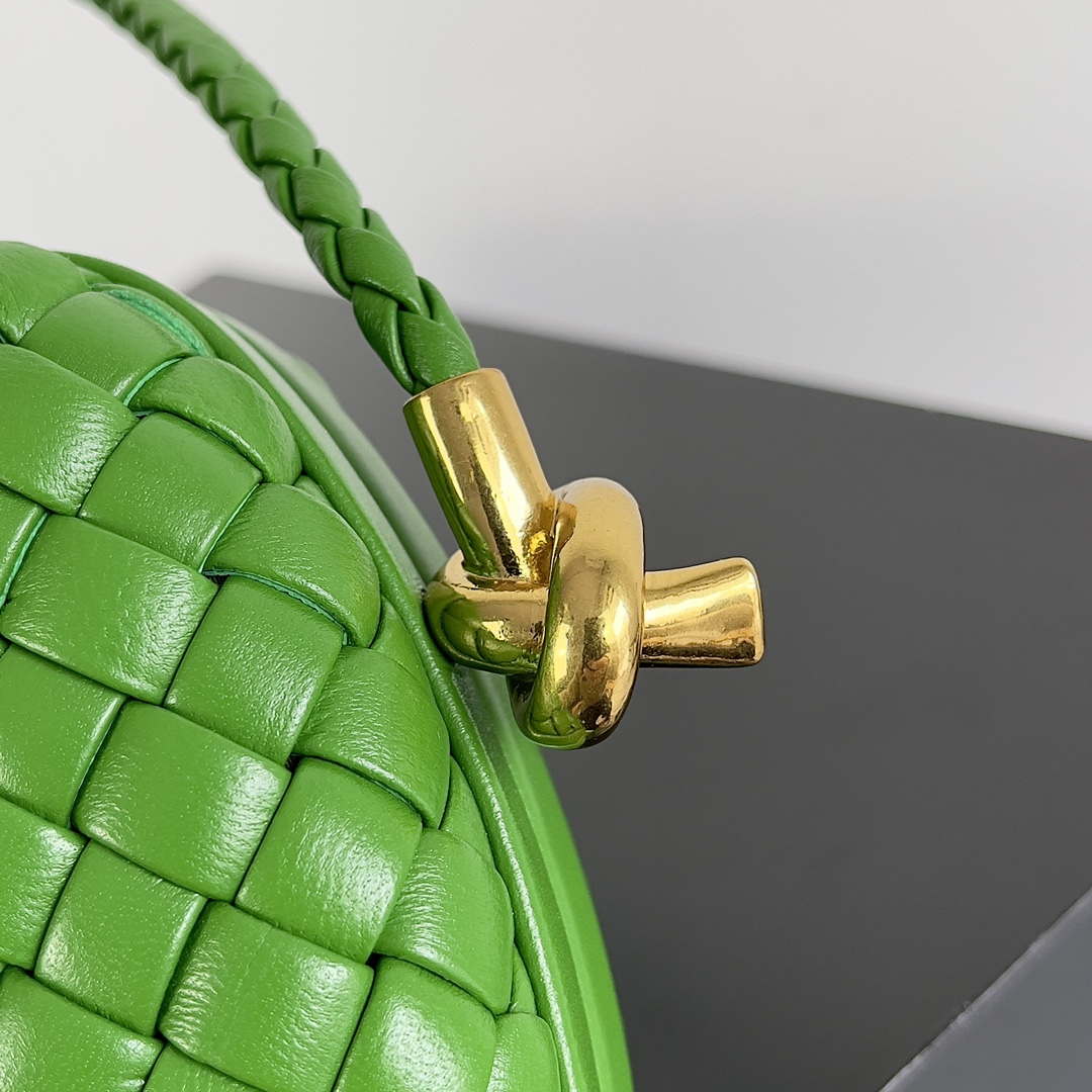Bottega Veneta BV 717623 Knot Small Handbag With Strap BV10114