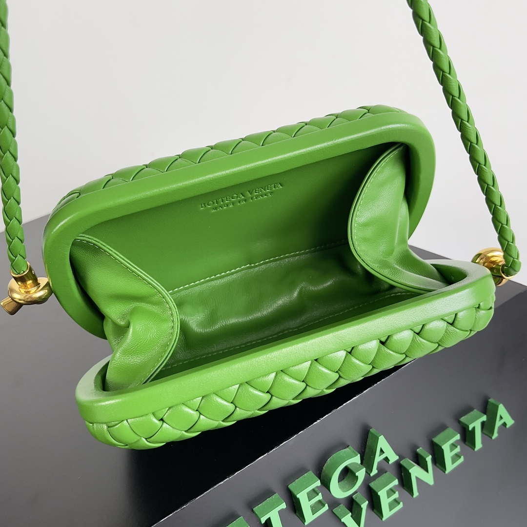 Bottega Veneta BV 717623 Knot Small Handbag With Strap BV10114