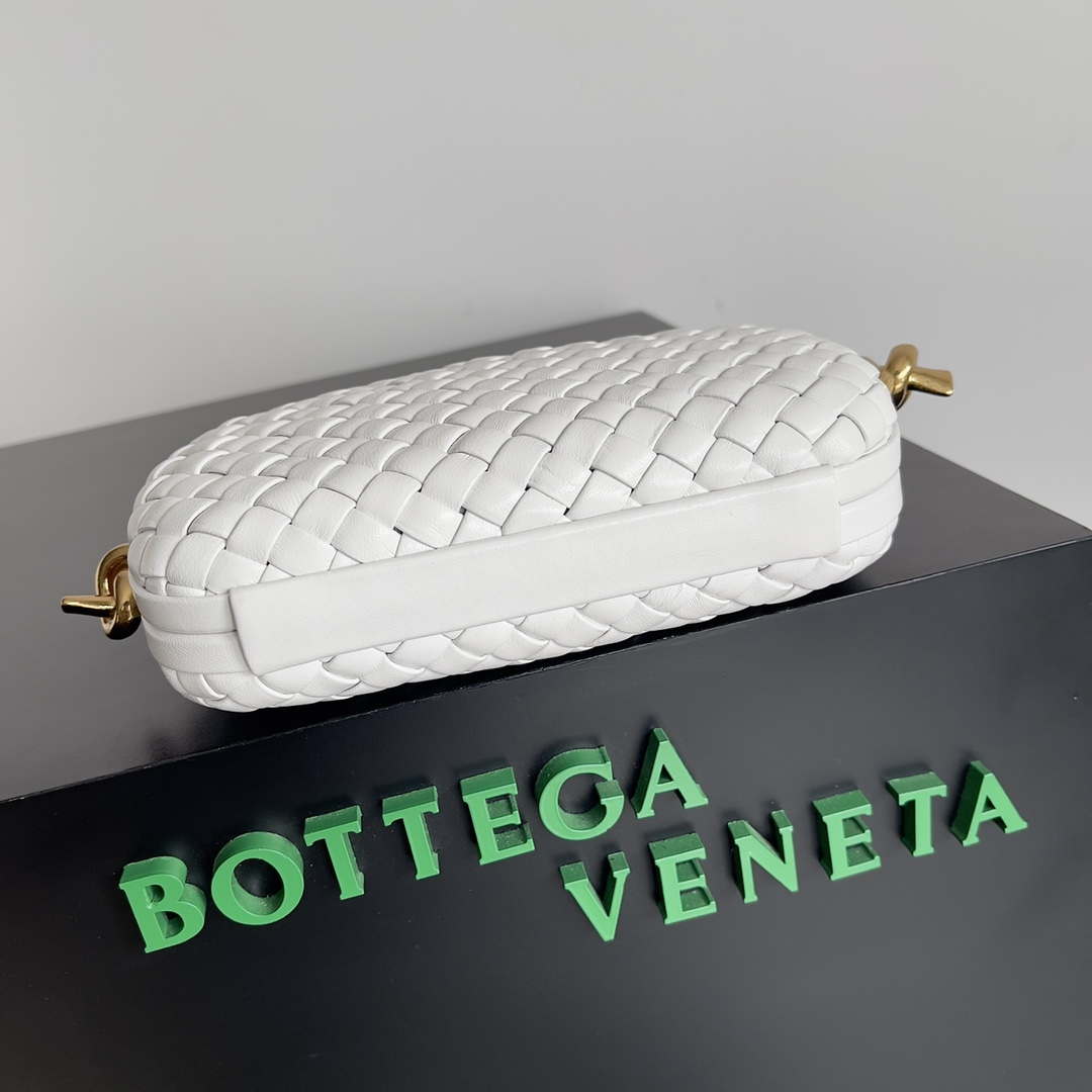Bottega Veneta BV 717623 Knot Small Handbag With Strap BV10117