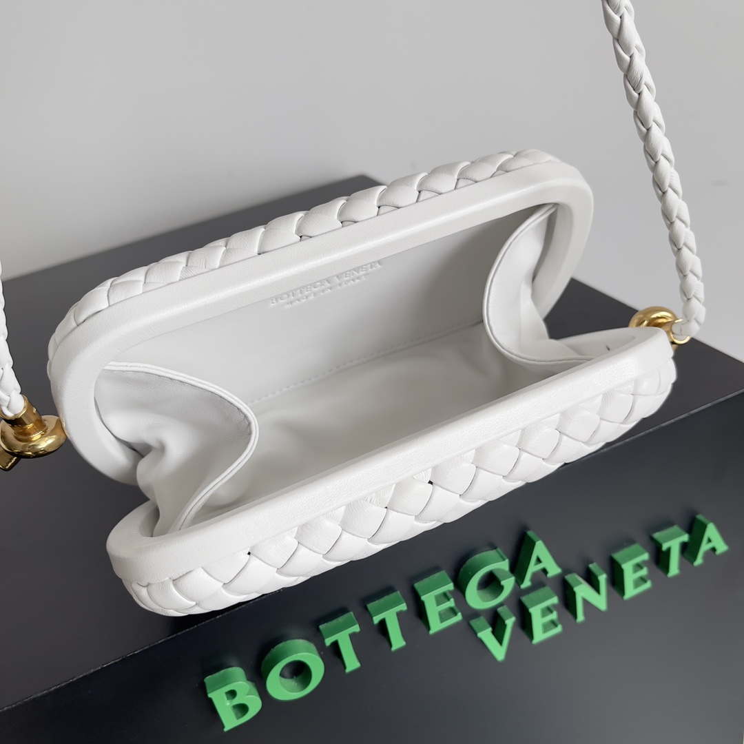 Bottega Veneta BV 717623 Knot Small Handbag With Strap BV10117