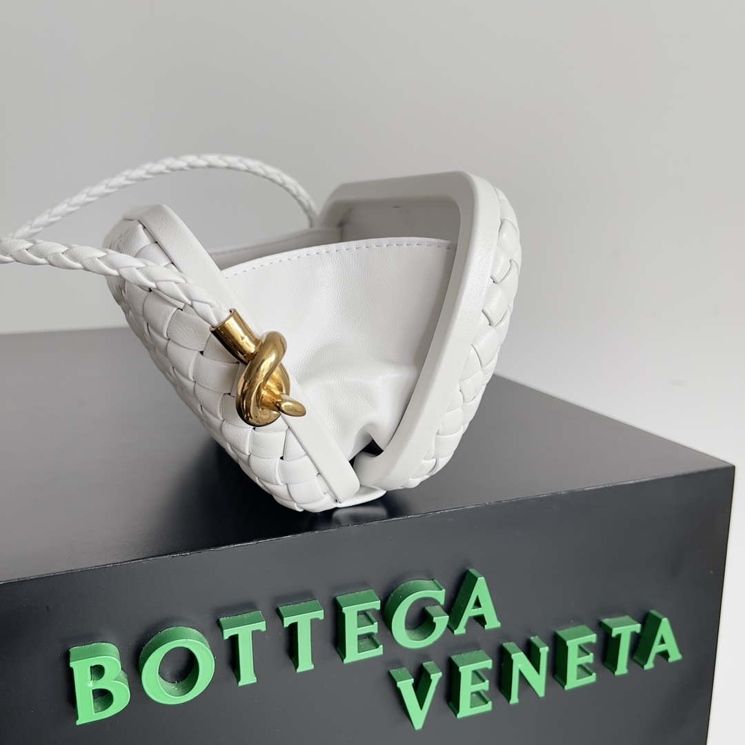 Bottega Veneta BV 717623 Knot Small Handbag With Strap BV10117