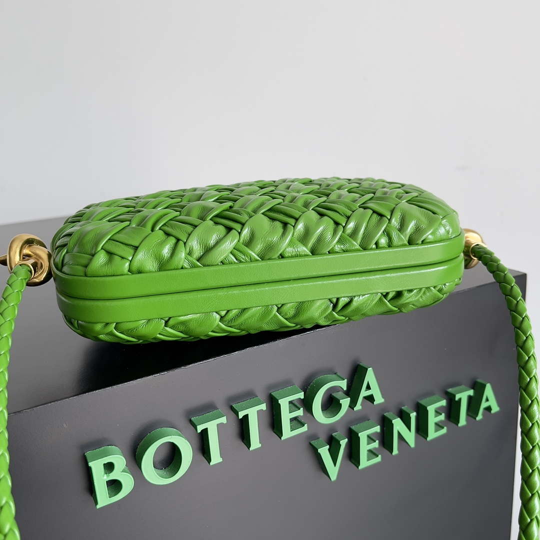 Bottega Veneta BV 717623 Knot Small Handbag With Strap BV10118