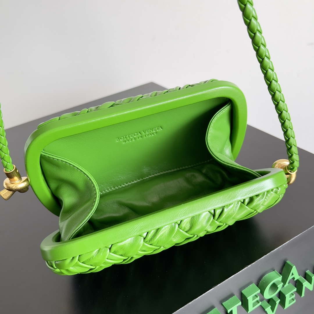 Bottega Veneta BV 717623 Knot Small Handbag With Strap BV10118