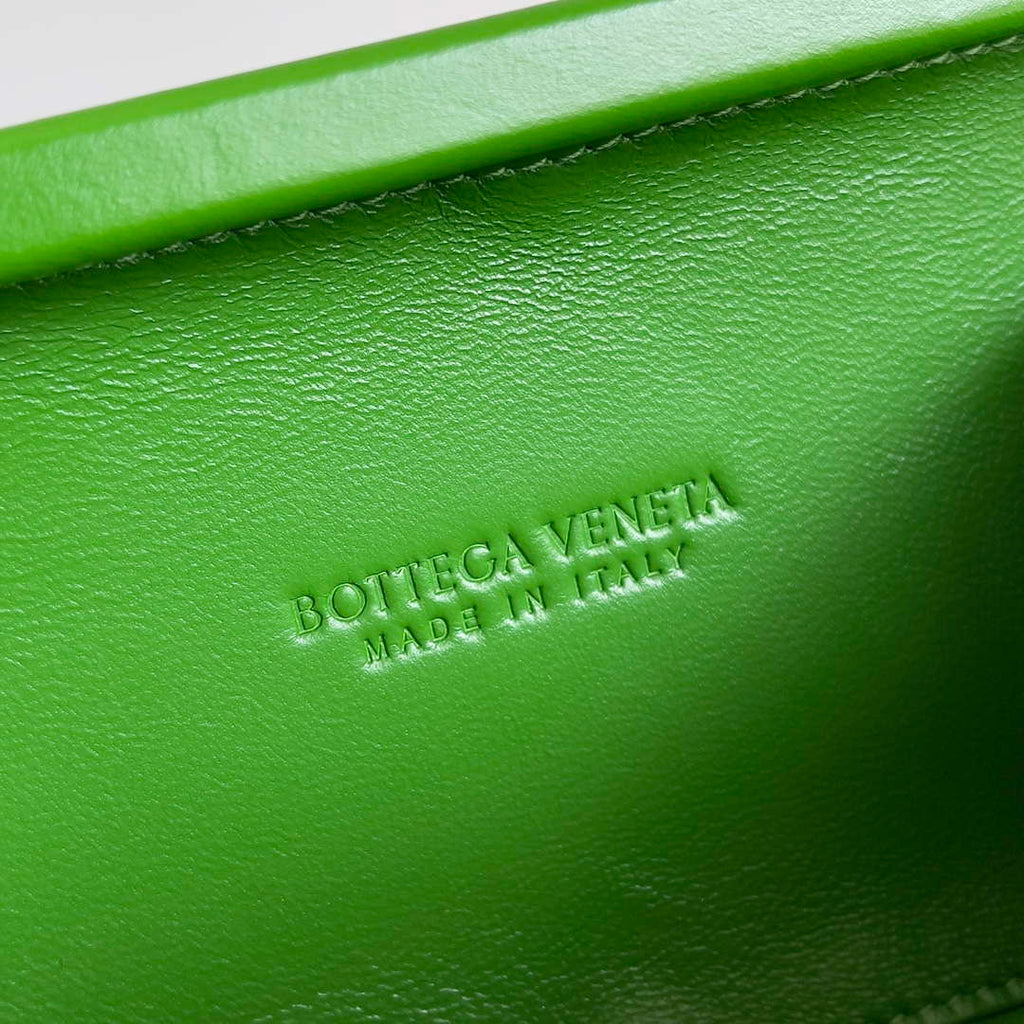 Bottega Veneta BV 717623 Knot Small Handbag With Strap BV10118