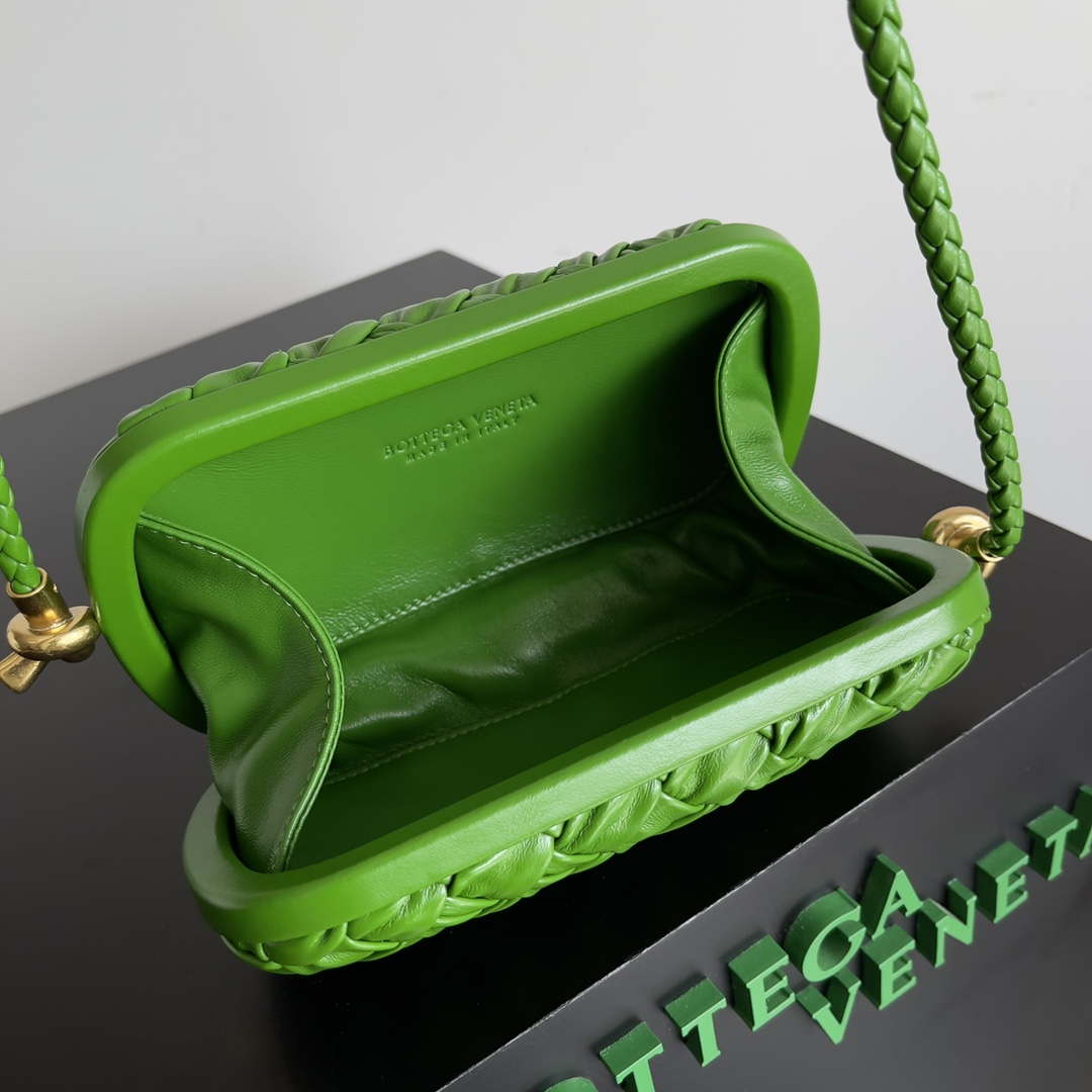 Bottega Veneta BV 717623 Knot Small Handbag With Strap BV10118
