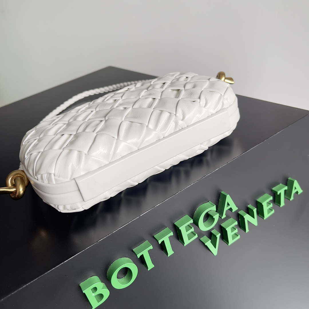 Bottega Veneta BV 717623 Knot Small Handbag With Strap BV10119