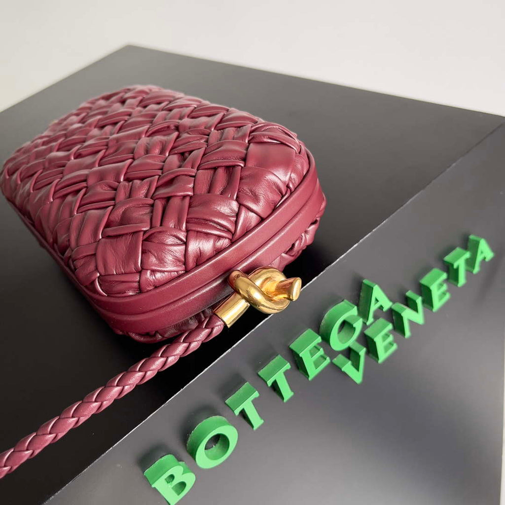 Bottega Veneta BV 717623 Knot Small Handbag With Strap BV10120