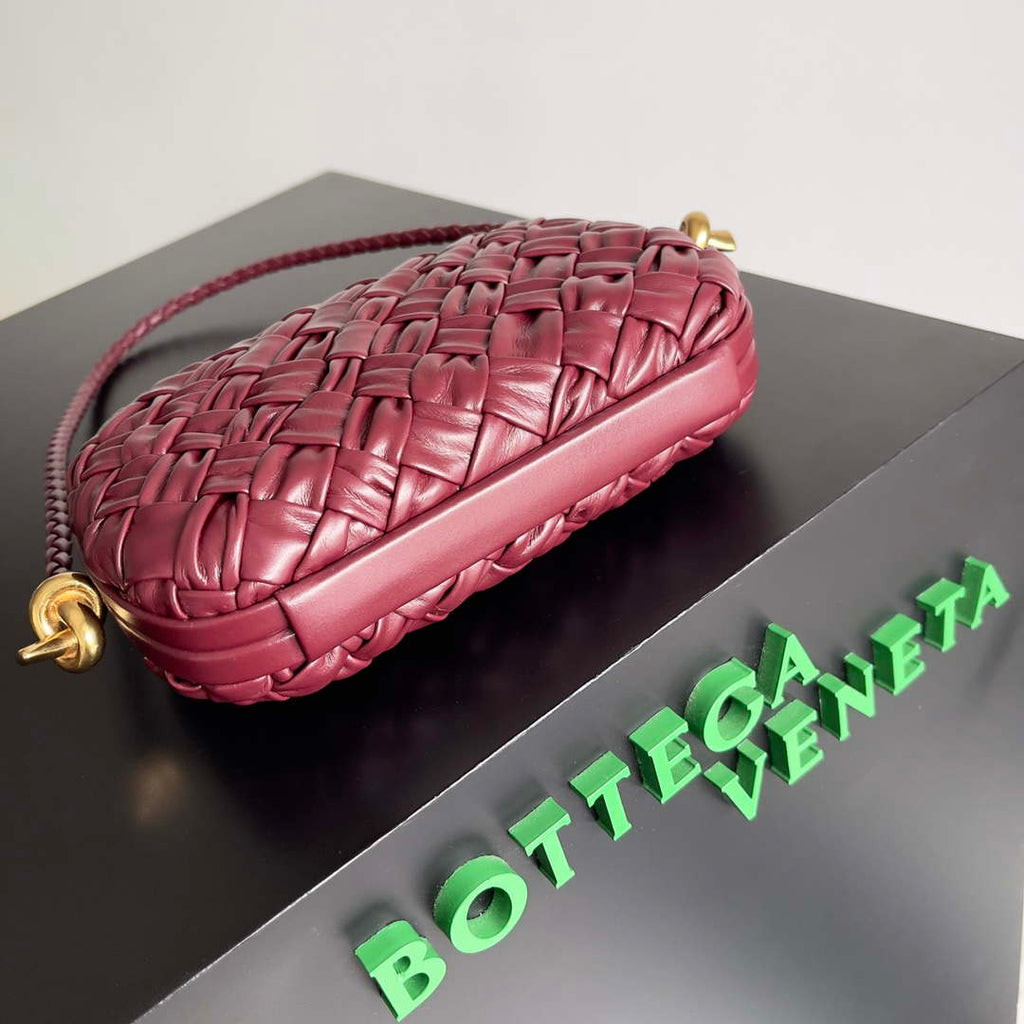 Bottega Veneta BV 717623 Knot Small Handbag With Strap BV10120