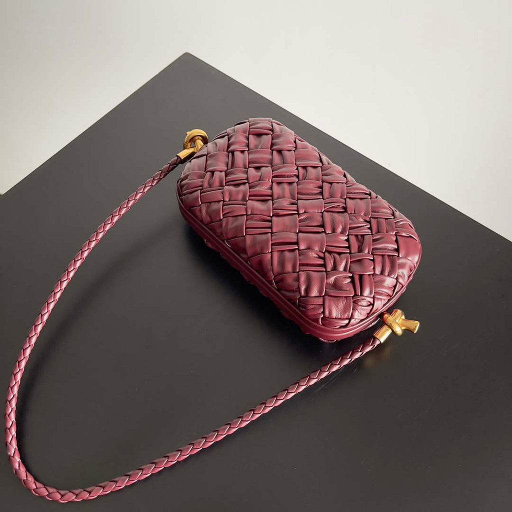Bottega Veneta BV 717623 Knot Small Handbag With Strap BV10120