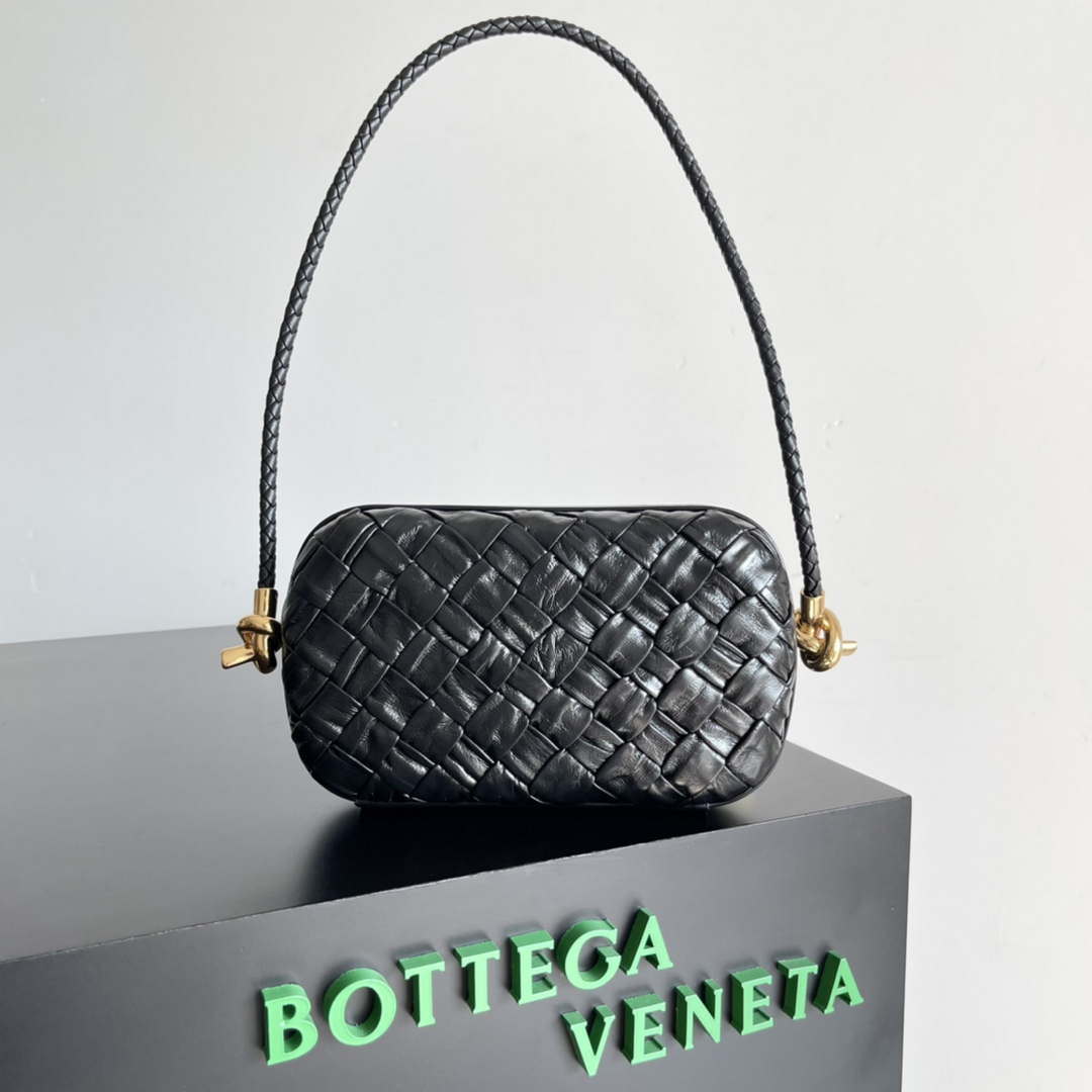 Bottega Veneta BV 717623 Knot Small Handbag With Strap BV10121