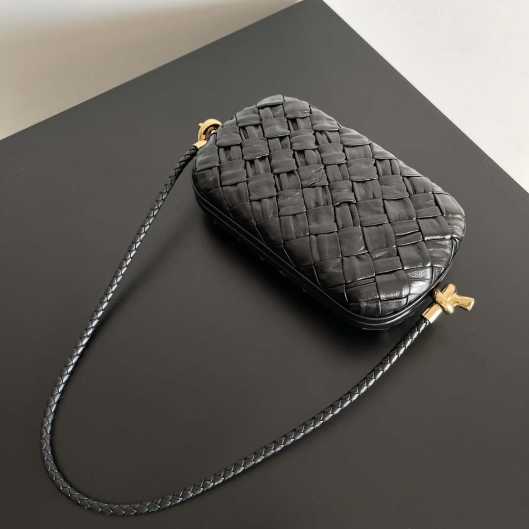 Bottega Veneta BV 717623 Knot Small Handbag With Strap BV10121