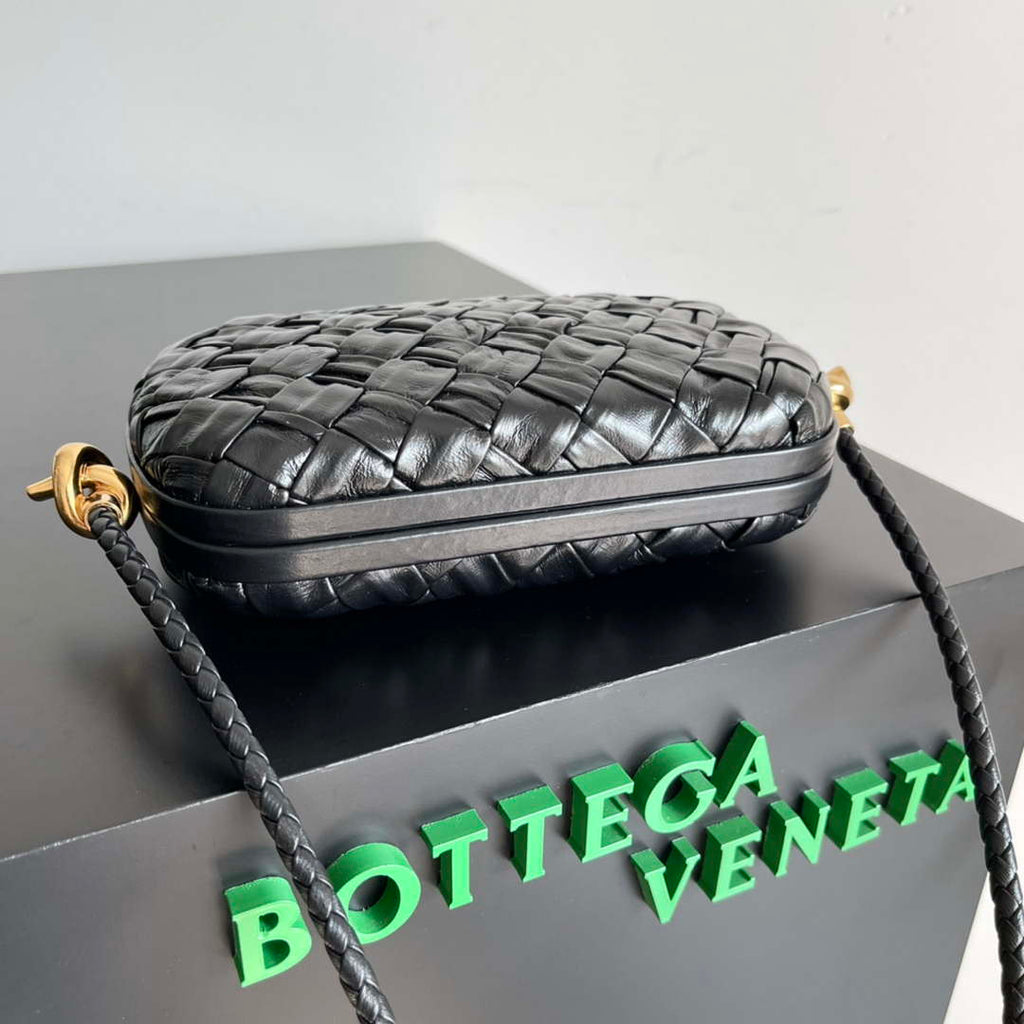 Bottega Veneta BV 717623 Knot Small Handbag With Strap BV10121