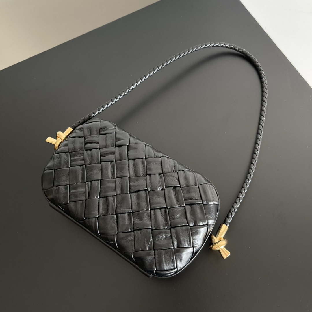 Bottega Veneta BV 717623 Knot Small Handbag With Strap BV10121