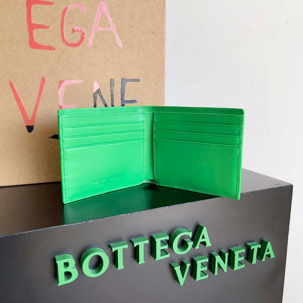 Bottega Veneta BV 740261 Bi-Fold Wallet With Coin Purse BV70074