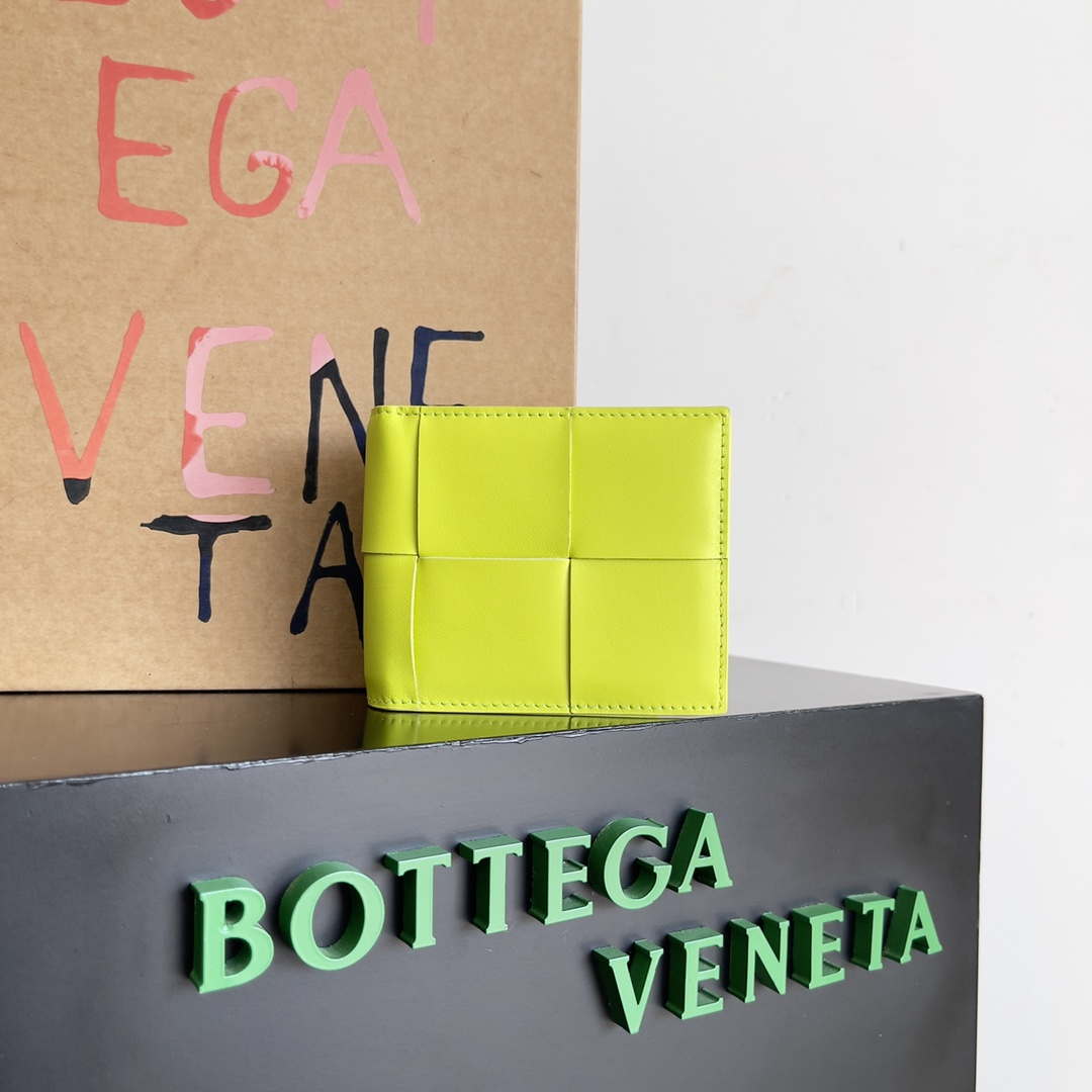 Bottega Veneta BV 740261 Bi-Fold Wallet With Coin Purse BV70075 - Default Title - View 1