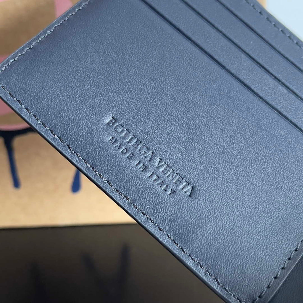 Bottega Veneta BV 740261 Bi-Fold Wallet With Coin Purse BV70076