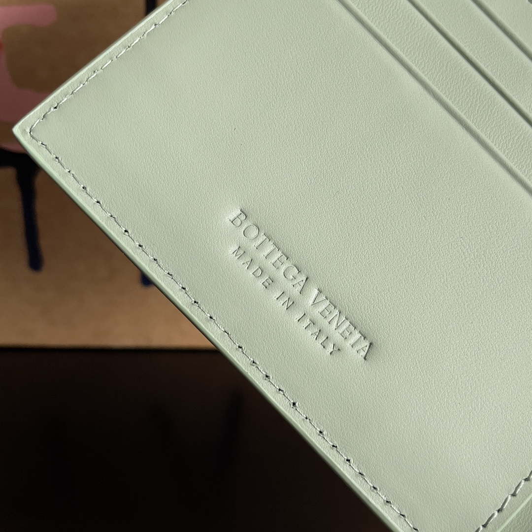 Bottega Veneta BV 740261 Bi-Fold Wallet With Coin Purse BV70077