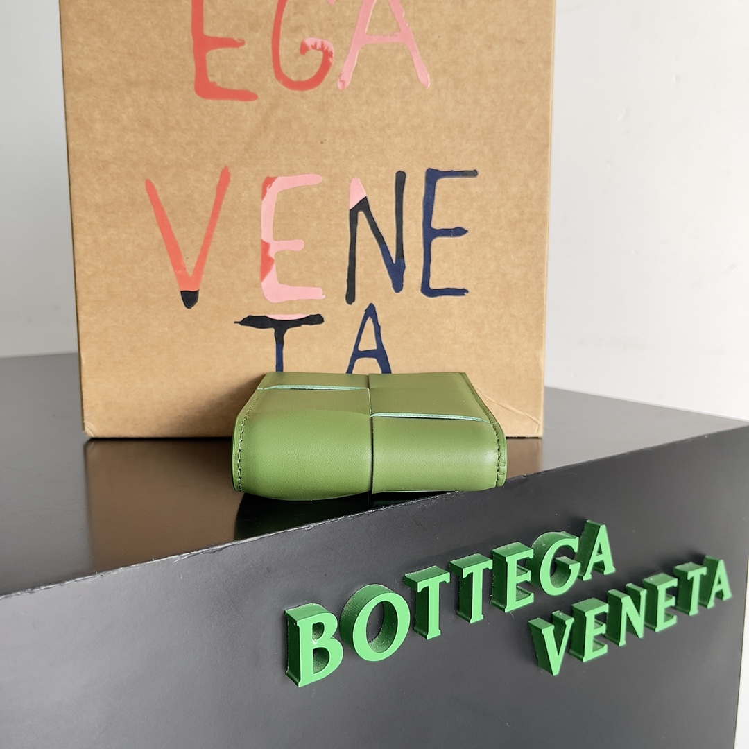 Bottega Veneta BV 740261 Bi-Fold Wallet With Coin Purse BV70078 - Default Title - View 4