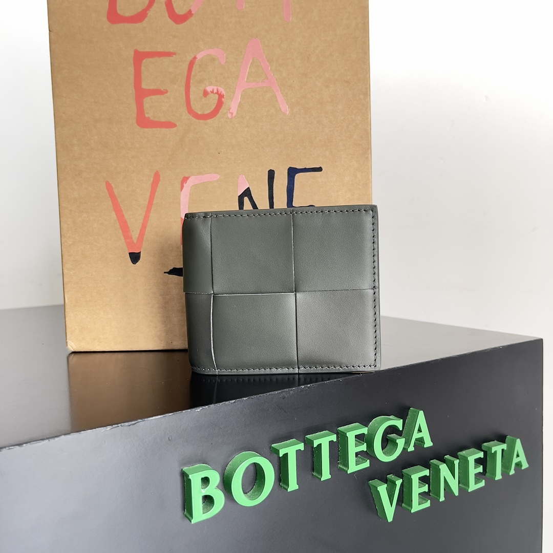 Bottega Veneta BV 740261 Bi-Fold Wallet With Coin Purse BV70079 - Default Title - View 1