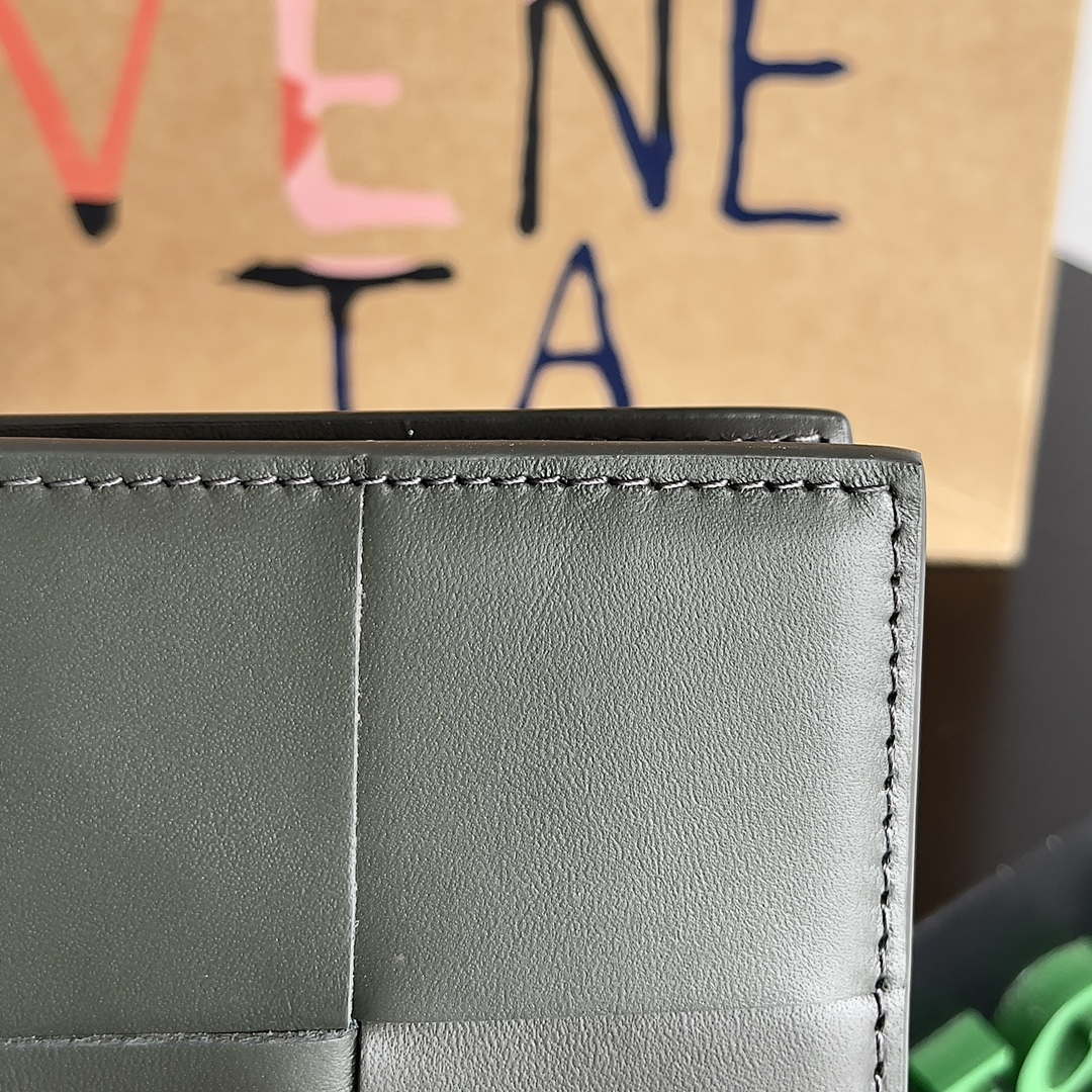 Bottega Veneta BV 740261 Bi-Fold Wallet With Coin Purse BV70079 - Default Title - View 2
